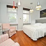 Amber Apartment By Grand Apartments